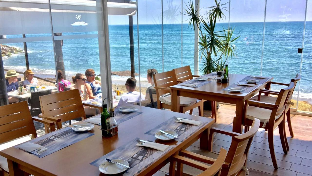 Mi Capricho Beachfront- 3-7 Apartment With Sea Views Sitio de Calahonda Exteriör bild