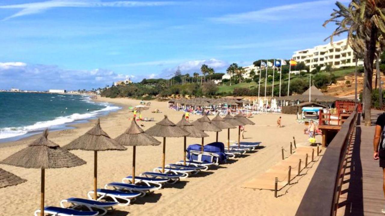 Mi Capricho Beachfront- 3-7 Apartment With Sea Views Sitio de Calahonda Exteriör bild