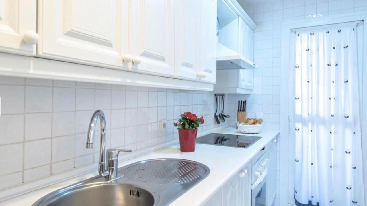 Mi Capricho Beachfront- 3-7 Apartment With Sea Views Sitio de Calahonda Exteriör bild