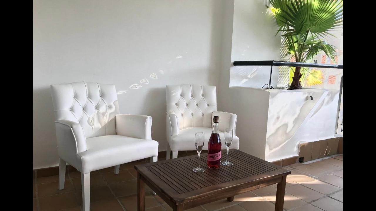 Mi Capricho Beachfront- 3-7 Apartment With Sea Views Sitio de Calahonda Exteriör bild